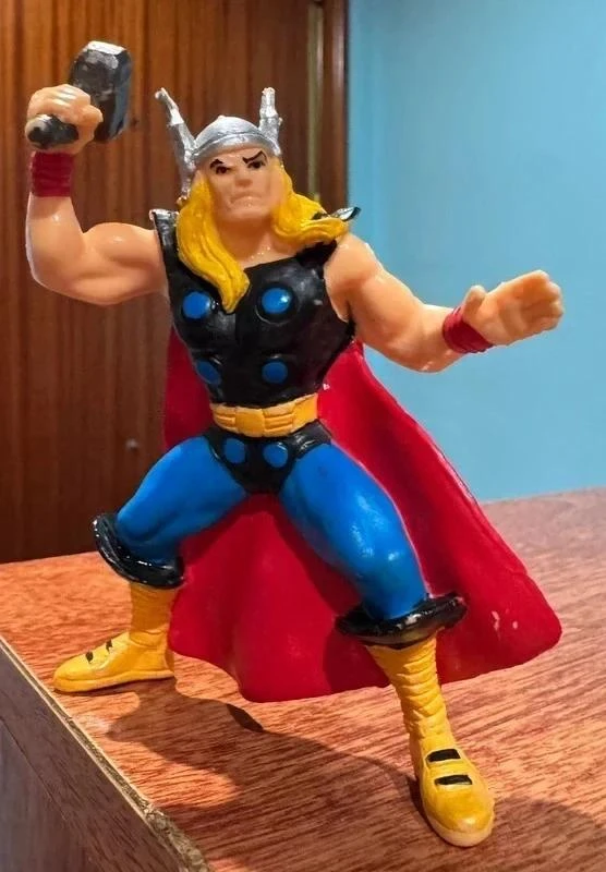 Figura Figure Toy Thor 1996 Yolanda – photo 3